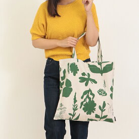 マリメッコ marimekko ファブリックバッグ Pienet Elokuun Varjot 71475 エコバッグ 買い物バッグ 折りたたみ ブランド レディースバッグ おしゃれ 軽い 女の子 女性 バッグ コットン 柄