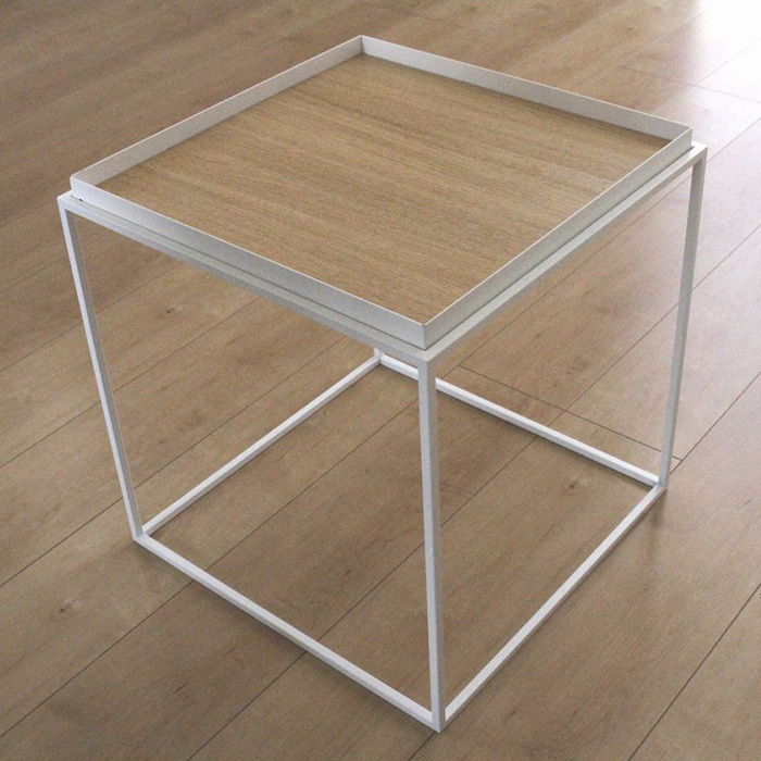 トレイテーブル（天板：鉄製トレイ・ナラ突板貼り） - 40×40×40（ホワイト）