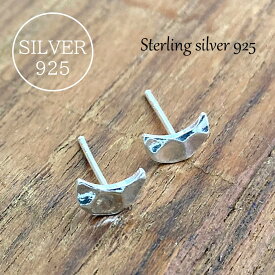 シルバーピアス silver　925　silver925　シルバー925　ピアス　シンプル　女性　レディース　シルバーアクセサリー　オシャレ　カッコイイ　プレゼント　ギフト　メンズ　男性　男女兼用　可愛い　モチーフ