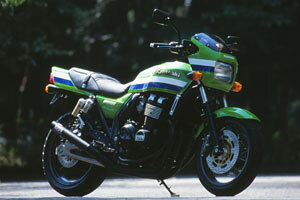 y117oׁzL ZRX400 }t[ ZRX400('94-'97)p@ONE-PIECE BLACK 01810-40220-01