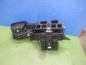 ���x���c A�N���X W177 3DA-177012 A200d AMG���C�� �O�����q�[�^�[���j�b�g �G�o�|���[�^�[