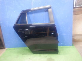 ★カローラツーリング 6AA-ZWE219W ハイブリッドG 後期★リア右ドア 218 67003-12C20