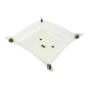 yiz miffy }`gC VJN 炾~btB[ y P[X  [P[X fXN  CeAG [{bNX   z