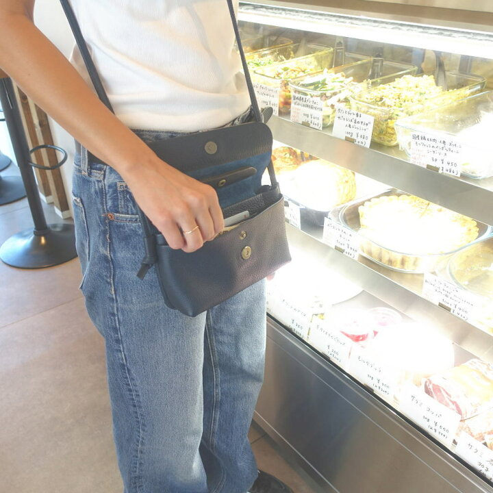 楽天市場】お財布ショルダー 本革 スマホポーチ お財布 ポシェット  