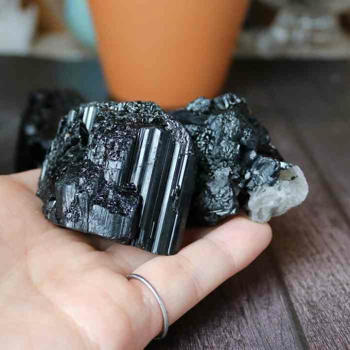 楽天市場】ブラック トルマリン 原石 1個 天然石 パワーストーン 電気 
