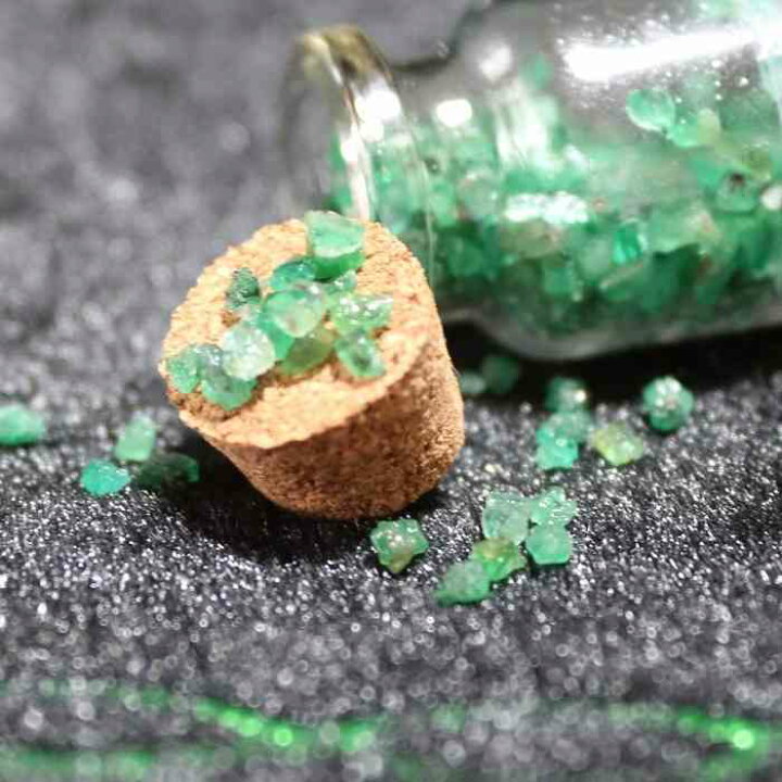 楽天市場】エメラルド さざれ 石 1ct クラッシュストーン ネイル 浄化 