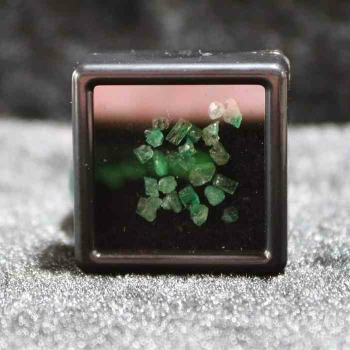 楽天市場】エメラルド さざれ 石 1ct クラッシュストーン ネイル 浄化 