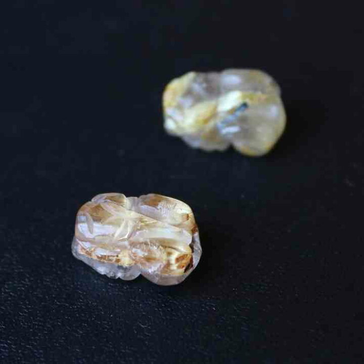 楽天市場】貔貅 ひきゅう タイチン ルチルクォーツ 1個 貫通パーツ 