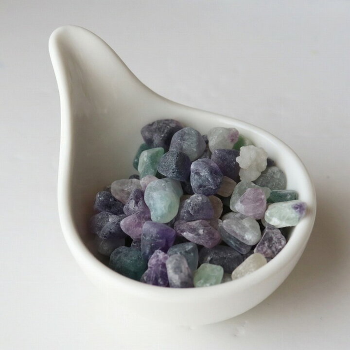 楽天市場】さざれ石 蛍光フローライト 50g Fluorite 蓄光 さざれ 浄化 