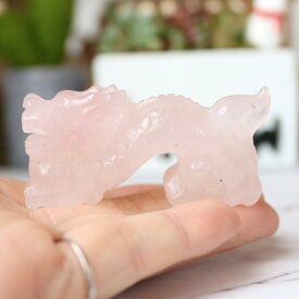 天然石 龍 ドラゴン 1体 龍彫 パワーストーン 龍彫刻 龍の彫刻 龍の置物 干支 干支の置物 辰 竜 ミニ 風水 置物 緑 アベンチュリン 水晶 ローズクォーツ 風水グッツ 玄関 開運祈願 健康運 金運 pasmii 縁起物 緑龍 水晶龍 紅水晶龍 2点