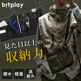 【10%OFFクーポン】＼楽天1位／ bitplay Black Series 2L サコッシュ (ドリンクホルダー付き ショルダーバッグ ボディバッグ 撥水 軽量 旅行 アウトドア 斜めがけ ブラックシリーズ BG-BSSE-2L-BK-V1-01 水筒 折りたたみ傘 ガジェットポーチ ）【メール便送料無料】