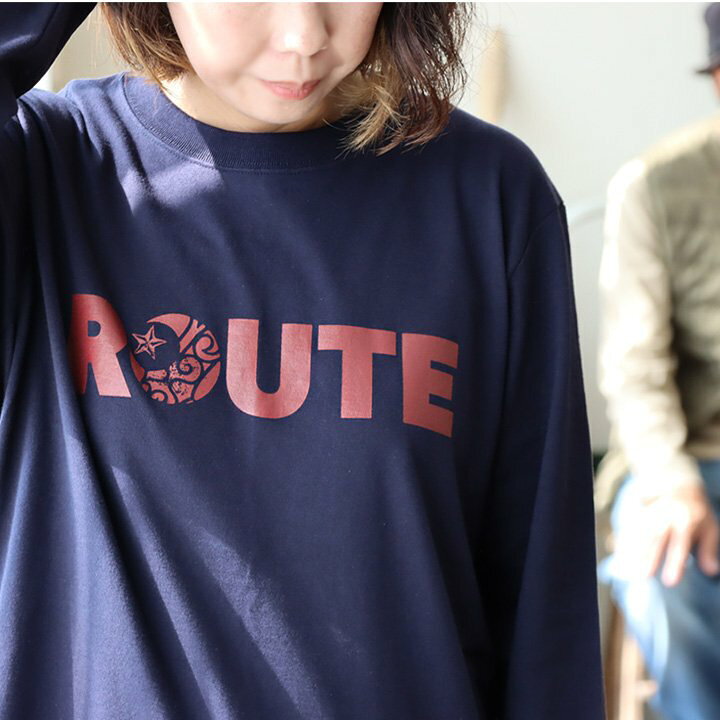 楽天市場 ロングtシャツ 長袖 メンズ レディース ブランドロゴ プリント バック ブランドピス付 綿100 5 6オンス 生地しっかり 丸胴 シンプル ボックスシルエット 重ね着 おしゃれ ロンティー ロンt 長袖カットソー 大人カジュアル メンズライク Paty パティ Blueto
