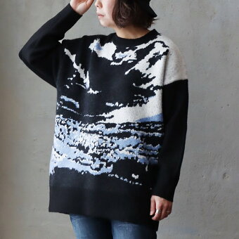 インディスライフ(In this life) ニット 長袖 クルーネック ゆったり プルオーバー ジャガード 風景画 柄編み セーター