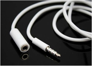 �y���������ziPhone iPod �X�}�z�Ή��@AUX3.5mm���������o���̓P�[�u��(�I�X�[���X) 4�i�^�C�v ��1m�yP25Apr15�z
