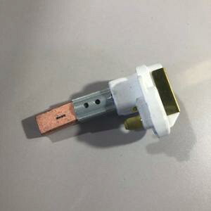 �y�����i�E�V�i�z �y�O�H�z MITSUBISHI M11E13631 �J�[�{���u���V�yY6�z