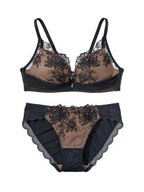 【ソフトでラクな着け心地】エレガンスフラワーノンワイヤーブラセット PEACH JOHN ピーチ・ジョン インナー・ルームウェア ブラ＆ショーツセット ピンク ブラック【送料無料】[Rakuten Fashion]