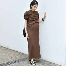 ≪SALE≫授乳服 ワンピース 半袖 マタニティ 授乳口付き ジャガード 袖デザイン シャーリング アシンメトリー 春夏 夏 マキシ ロング ロング丈 産前産後 おしゃれ オシャレ 可愛い かわいい ママ 妊婦 妊婦服 モード 黒 ブラック ブラウン Pearls パールズ