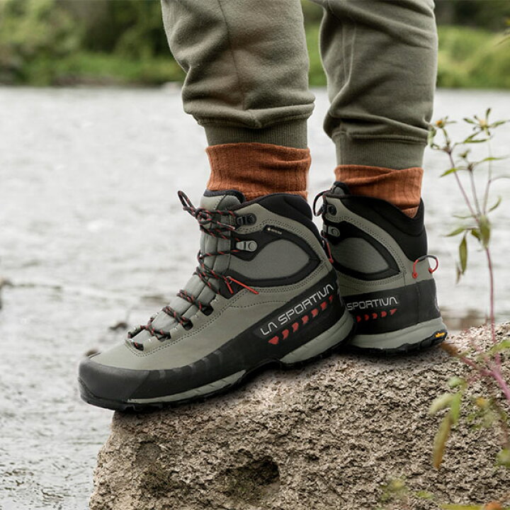 la sportiva 登山靴 40cm - メルカリ｜登山靴・トレッキングシューズ