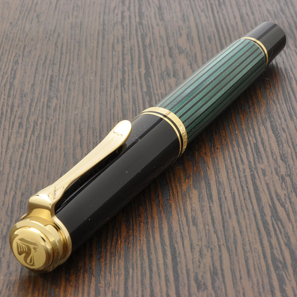 ボールペン 名入れ ペリカン ローラーボール 水性 ボールペン スーベレーン R400 グリーンストライプ PELIKAN 名前入り 1本から  名前入りボールペン プレゼント 男性 高級ボールペン | 万年筆・ボールペンのペンハウス