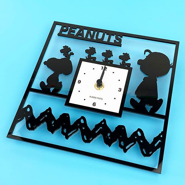 Snoopy 買い物 チャーリー ブラウン アクリル壁掛け時計 角 壁掛け 時計 グッズ インテリア スヌーピー