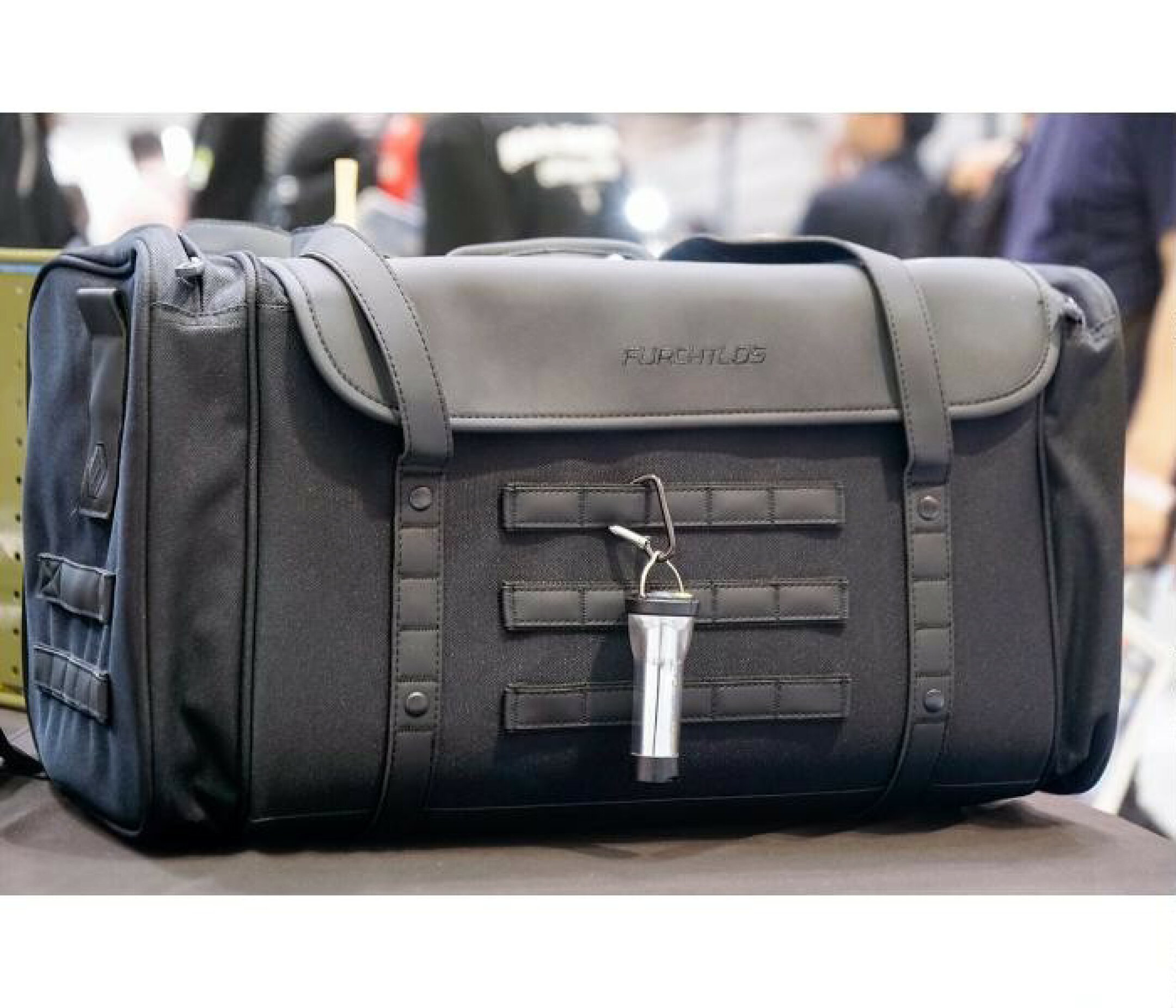 FURCHTLOS LEGACY Duffel Bag 46Lのレトロデザインのダッフルバッグ