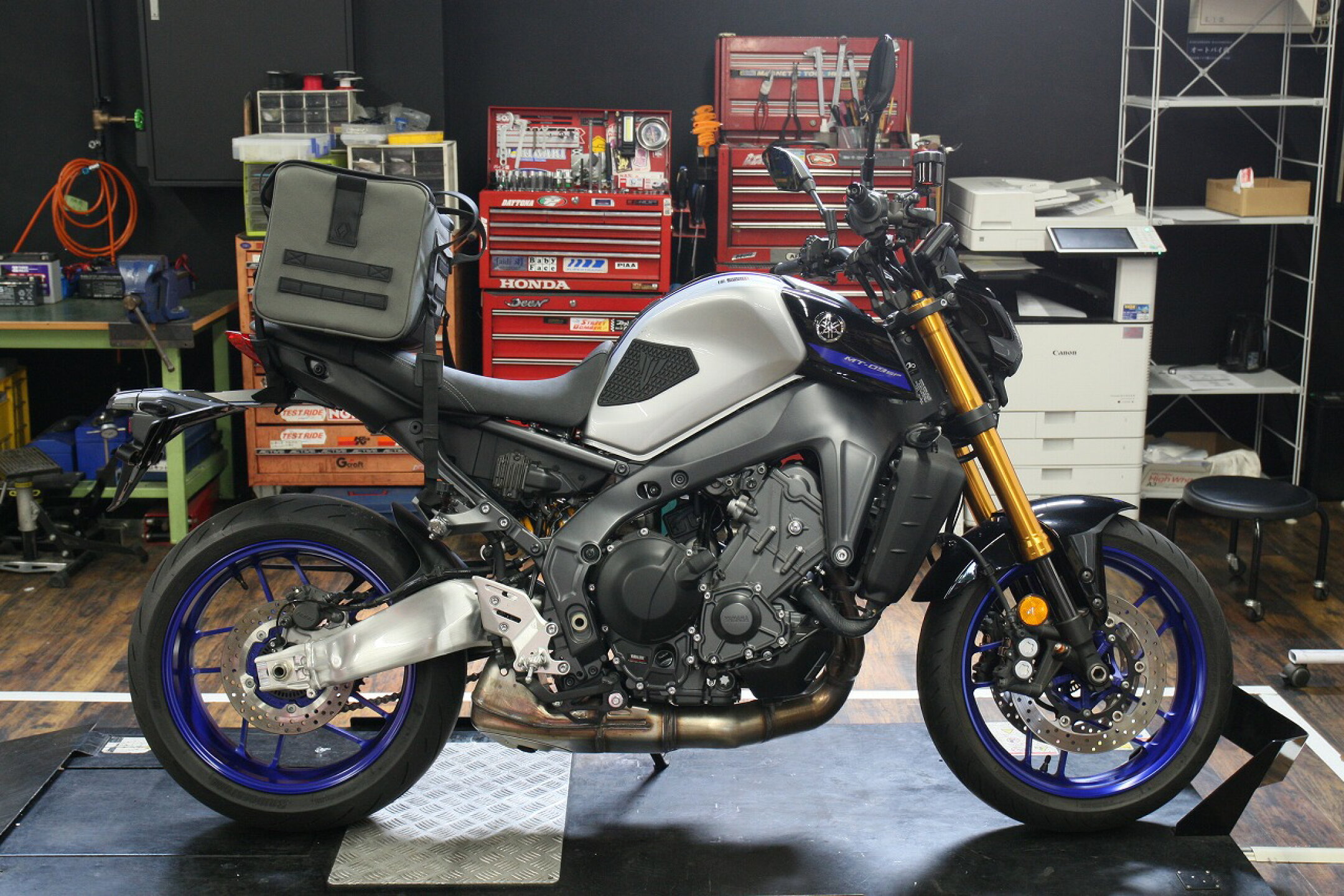 MT-09SP×フルヒトロス