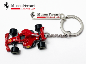 Museo Ferrari MARANELLO イタリア マラネロ フェラーリ博物館 46369 RED MUSEO MARANELLO RACING CAR KEYRING フェラーリ博物館 ロゴプレート 付き レーシングカー キーリング キーホルダー