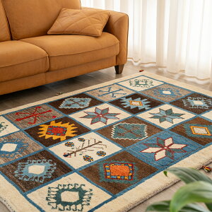 【本場イラン産】ギャッベ 140×192cm ラグ(送料無料 手織り 天然染料 かわいい おしゃれ 絨毯 ラグ ウール100% ペルシャ ギャベ Gabbeh)