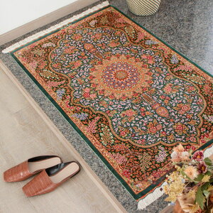 【本場イラン産】78×120cm ペルシャ絨毯 玄関サイズL(送料無料 手織り 天然染料 かわいい おしゃれ 絨毯 ラグ シルク100% ペルシャ)◆MARIANA マリアナ