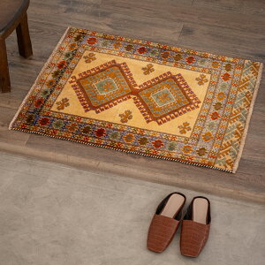 【ペルシャ手織り絨毯】67×83cm バルーチ産(送料無料 手織り 天然 かわいい おしゃれ 北欧 おうち時間 床暖房対応 人気 マット 絨毯 ラグ 玄関マット)