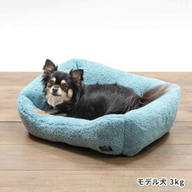 【SALE】ファーボアスクエアベッド　四角　犬用ベッド　ペット用ベッド　クッション　ペットグッズ　小型犬　超小型犬　かわいい　おしゃれ　シンプル　あったか