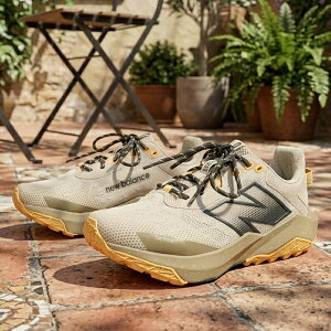 2026�t�ĐV�� �������� �j���[�o�����X �X�j�[�J�[ ���L New Balance ���f�B�[�X DynaSoft Nitrel v6 �i�C�g���� ���C�h 2E �����j���O�V���[�Y �ʊw �ʋ� �V���[�Y �C �X�|�[�c �^���C �x�[�W�� WNTR88D2E
