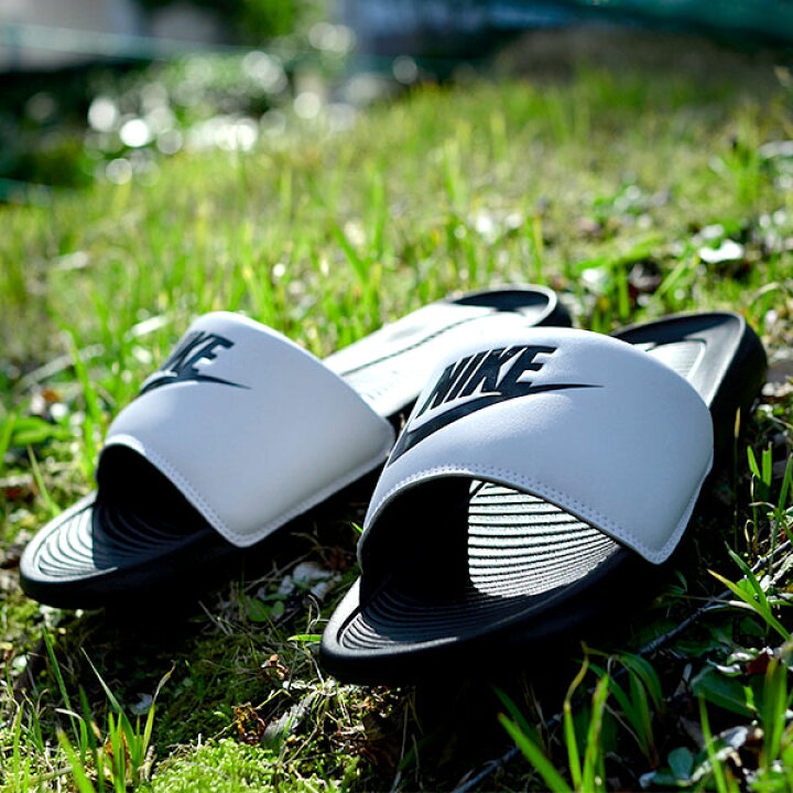 楽天市場 ナイキ メンズ レディース サンダル Nike ヴィクトリー ワン スライド シャワーサンダル スポサン Victori One Slide ホワイト 白 Cn9675 Ray Green