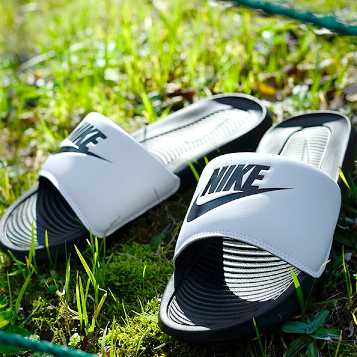 楽天市場 ナイキ メンズ レディース サンダル Nike ヴィクトリー ワン スライド シャワーサンダル スポサン Victori One Slide ホワイト 白 Cn9675 Ray Green