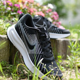 37%off 送料無料 ナイキ スニーカー レディース メンズ NIKE ランニングシューズ ウィメンズ ラン デファイ RUN DEFY ブラック 黒 HM9593