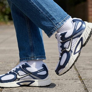 �������� 2026�ĐV�� �i�C�L �X�j�[�J�[ �����Y NIKE V5 RNR �V���[�Y �C Y2K �z���C�g �~�b�h�i�C�g�l�C�r�[ HJ5228 109 20%off