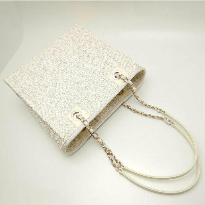 楽天市場】シャネル CHANEL ☆新品 A66939 ドーヴィルPM ナイロン 