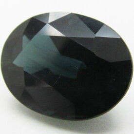 天然サファイヤ 天然石 ブラックサファイヤ ブラック サファイヤ 天然ブラックサファイヤ コランダム 宝石 ルース カラット 誕生石 9月 【 並級 5.590 CT 12.0×9.2×6.2mm 加熱 オーバル ファセットカット ファセット ダイヤモンドカット 】