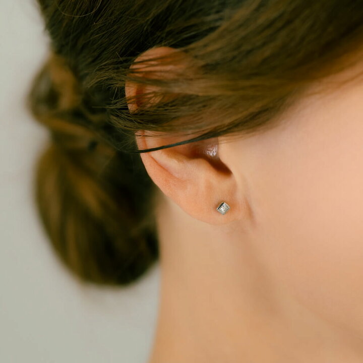 楽天市場】K18/PT プリンセスカット ダイヤモンド ボディピアス │ 16G 