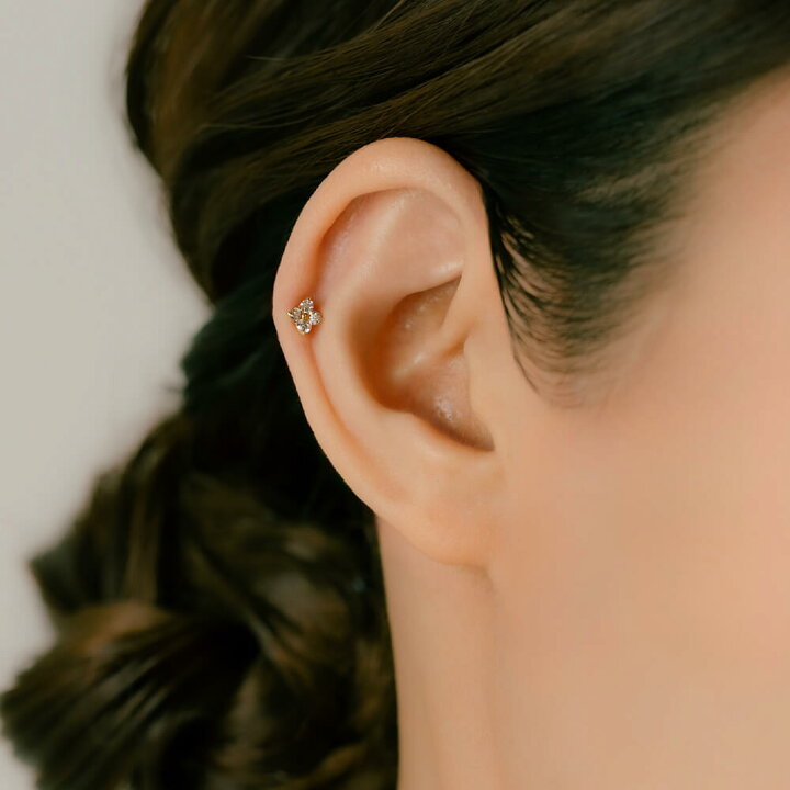 楽天市場】K18/PT ダイヤモンド フラワー ボディピアス │ 16G/14G 