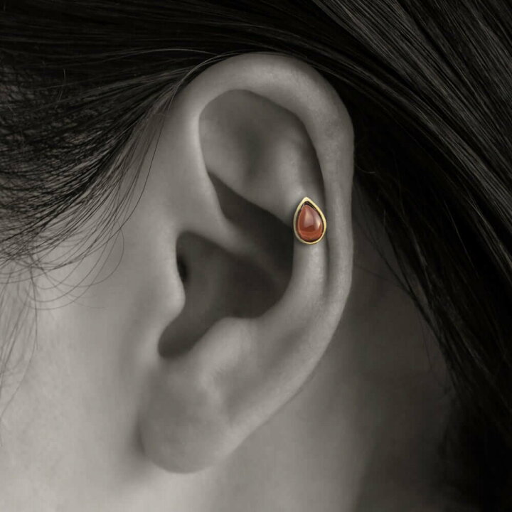 楽天市場】K18 ペアシェイプ カボション ボディピアス │ 16G/14G 