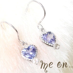 me on... ハートシェイプカットタンザナイトと小さな天然ダイヤモンドが揺れるK14ホワイトゴールドフックピアス 送料無料 プレゼント 春夏秋冬 大人気