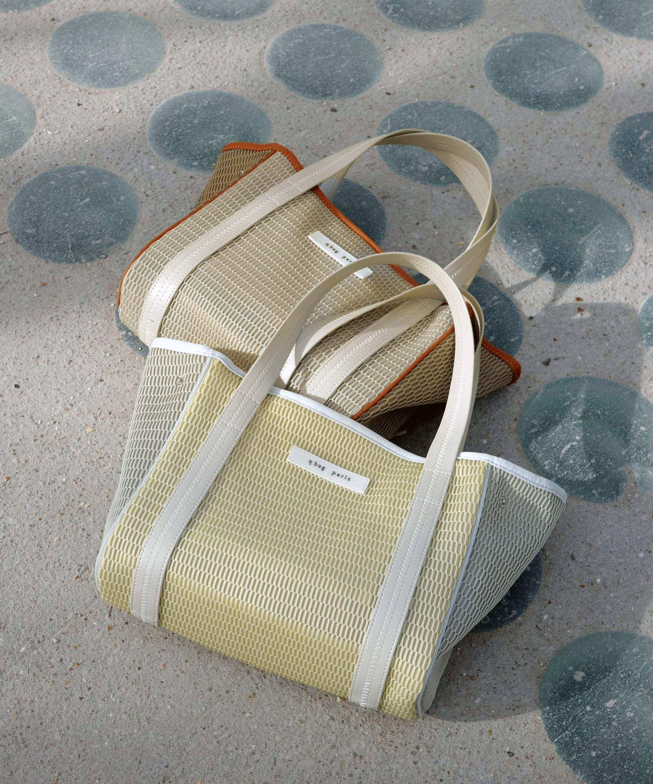 qbag nest zipS
