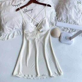 ベビードール ランジェリー パジャマ ネグリジェ ナイトウェア レディース 胸パッド付き 夏 薄手 魅惑的 冷感 サスペンダー ナイトガウン シンプル ドレス ホームウェア