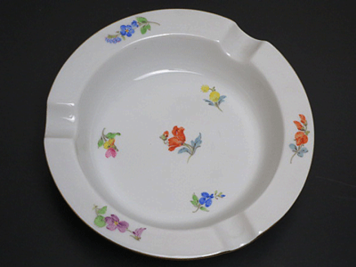 希少 黒入荷！ 楽天市場】マイセン 送料 小花ラウンド12cm アッシュトレイ灰皿 喫煙具・ライター
