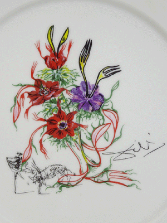 未使用 ロイヤル コペンハーゲン サルバドール ダリプレート 1枚 楽天市場】ロイヤルコペンハーゲン サルバドールダリ 20.5cm