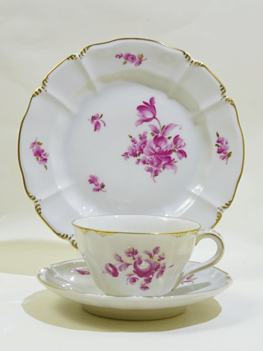 ドイツ　ニンフェンブルク製  ポット カップ ソーサー　皿 ドイツ ニンフェンブルク製 ポット カップ ソーサー 皿