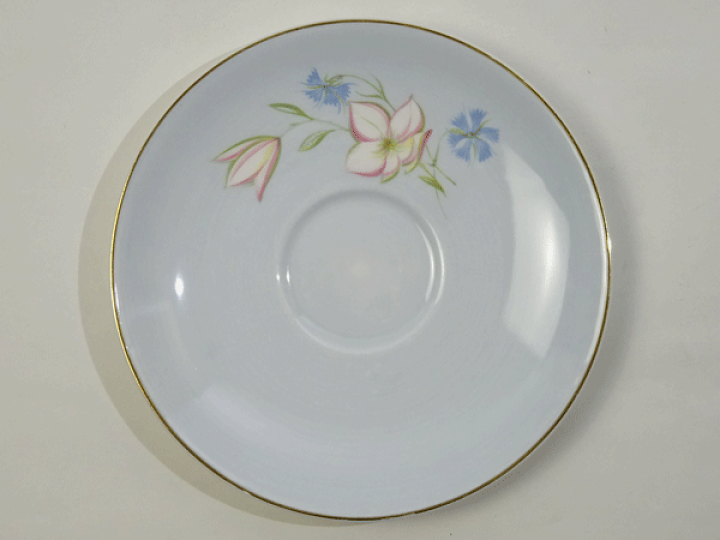 スージークーパー　コーンフラワー＆リリー 　プレート スージークーパー コーンフラワー＆リリー カップソーサーと