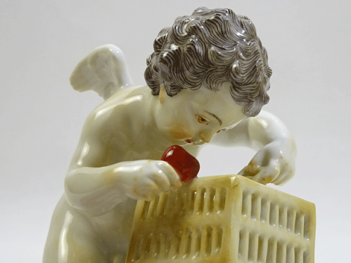 新品マイセン フィギュリン 天使シリーズ 60215