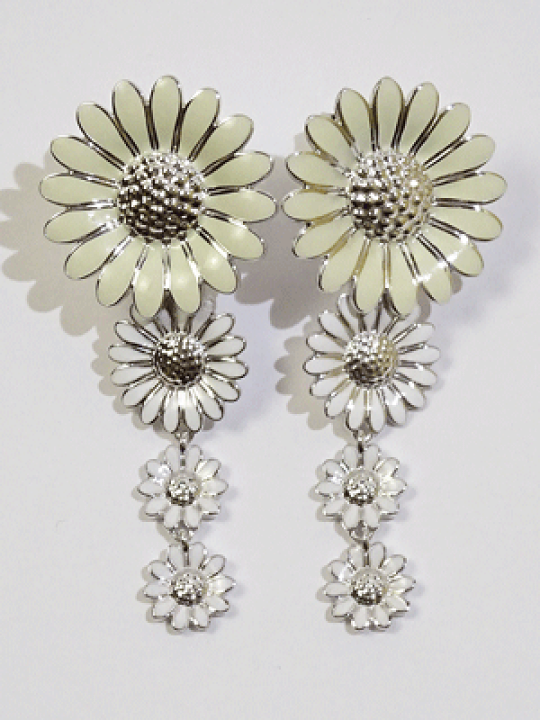 楽天市場】ジョージジェンセン ピアス スティーヌ・ゴヤ Daisy 